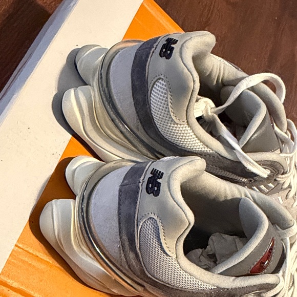 New Balance White and Gray Athletic Shoes NOBOX - Picture 5 of 5
